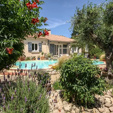 La Bergerie De Laval Bed & Breakfast 3*