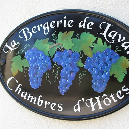 La Bergerie De Laval Bed & Breakfast 3*